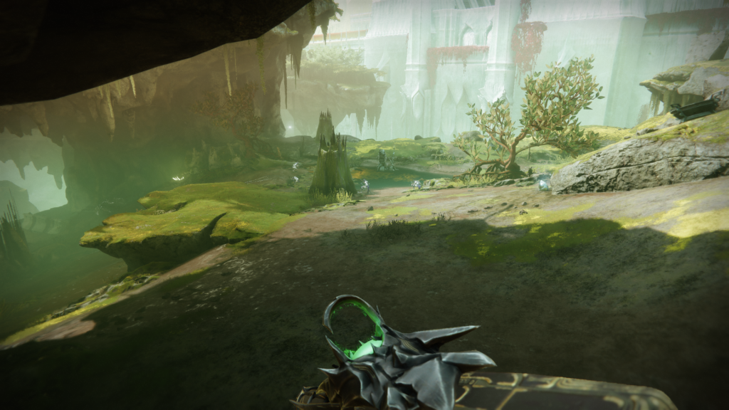 Destiny 2 The guardian is running down the slope